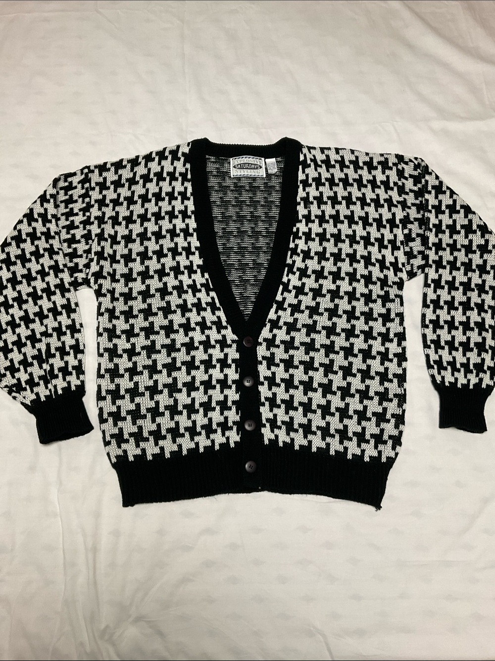 Vintage 90’s Explosive Saturdays Houndstooth Knit Cardigan. Size L